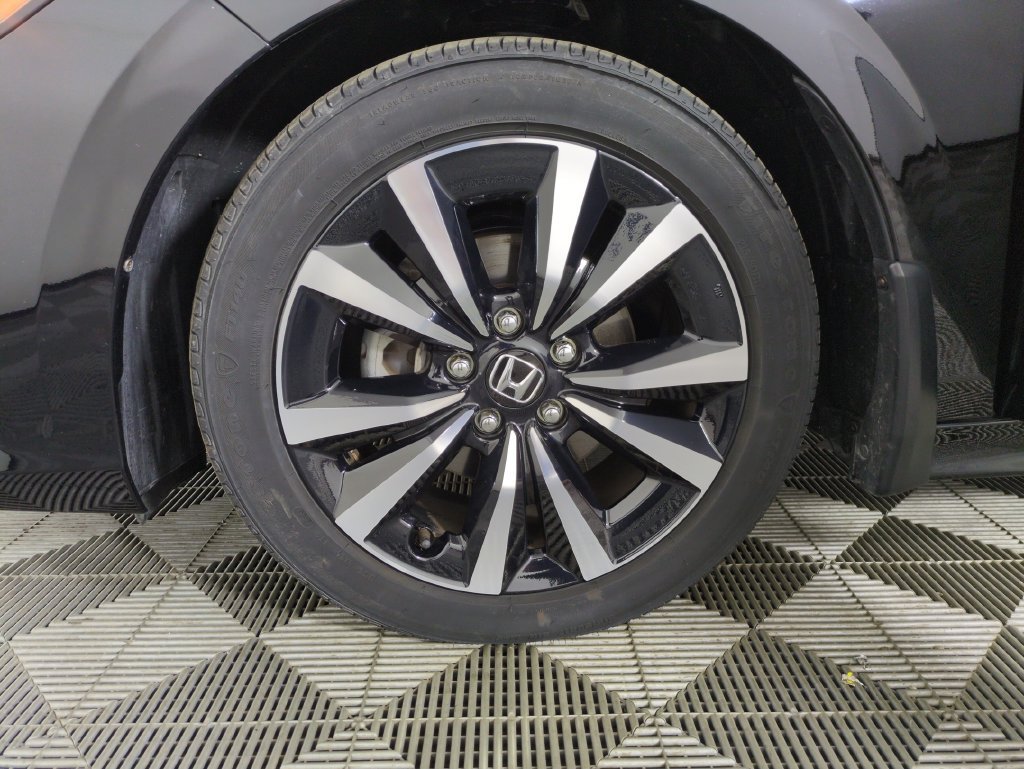 Certified 2024 Honda Civic EX image 29