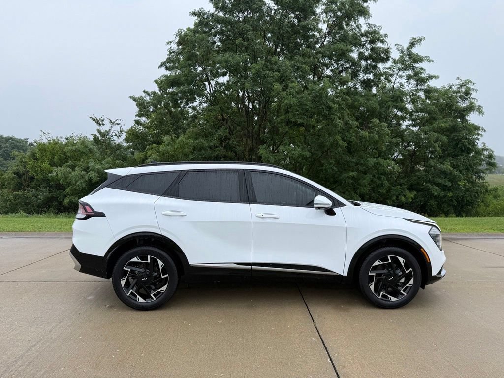 Used 2024 Kia Sportage SX AWD/4WD image 2