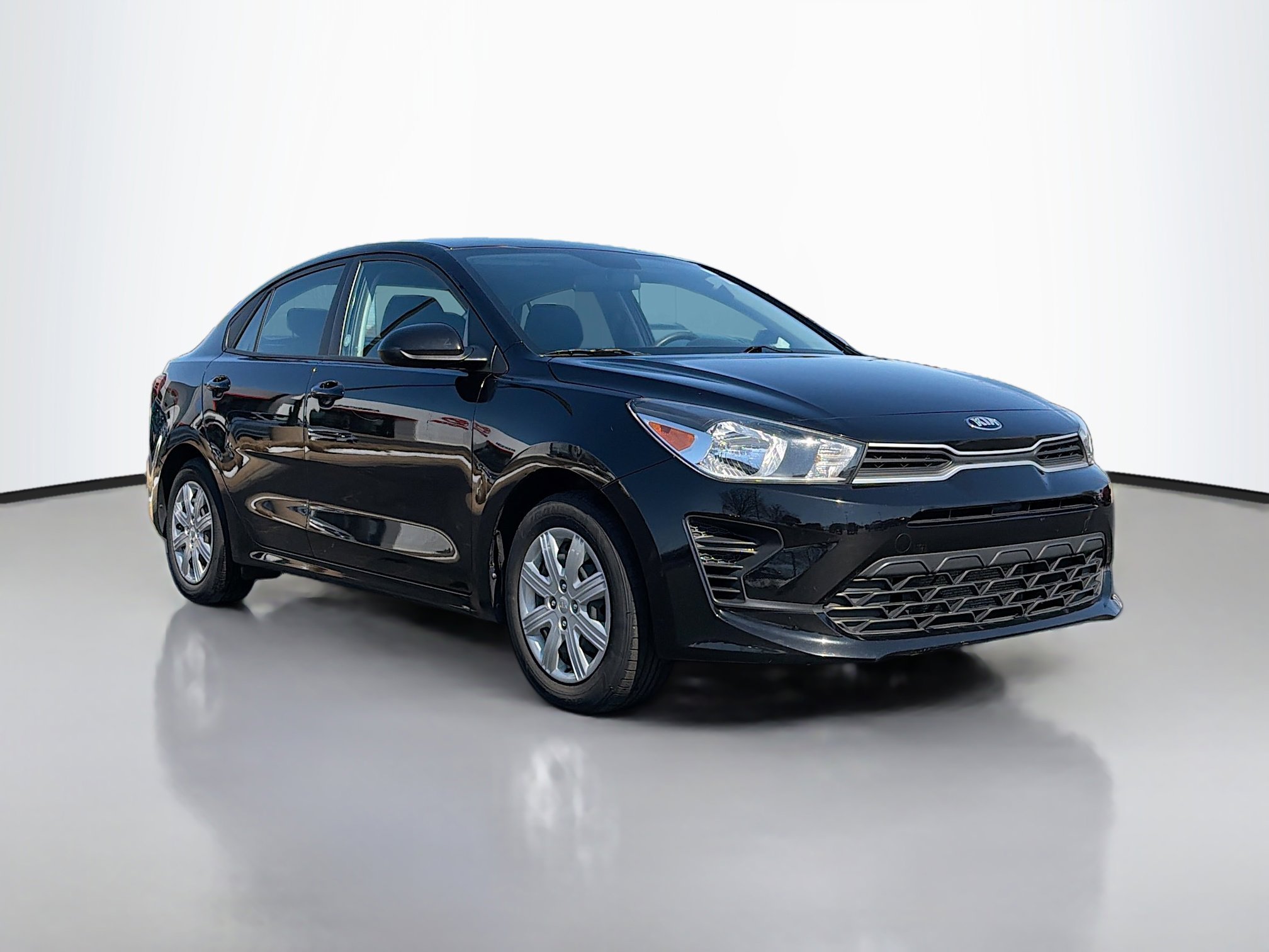 Used 2021 Kia Rio S image 1