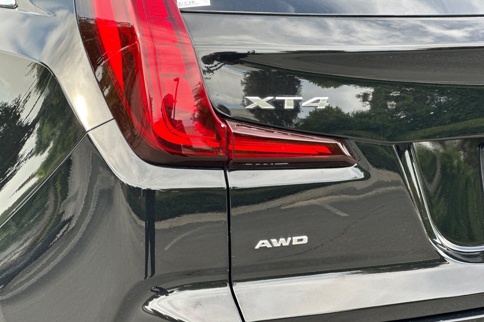Used 2022 Cadillac XT4 Premium Luxury w/ Safety Alert Package AWD/4WD image 29