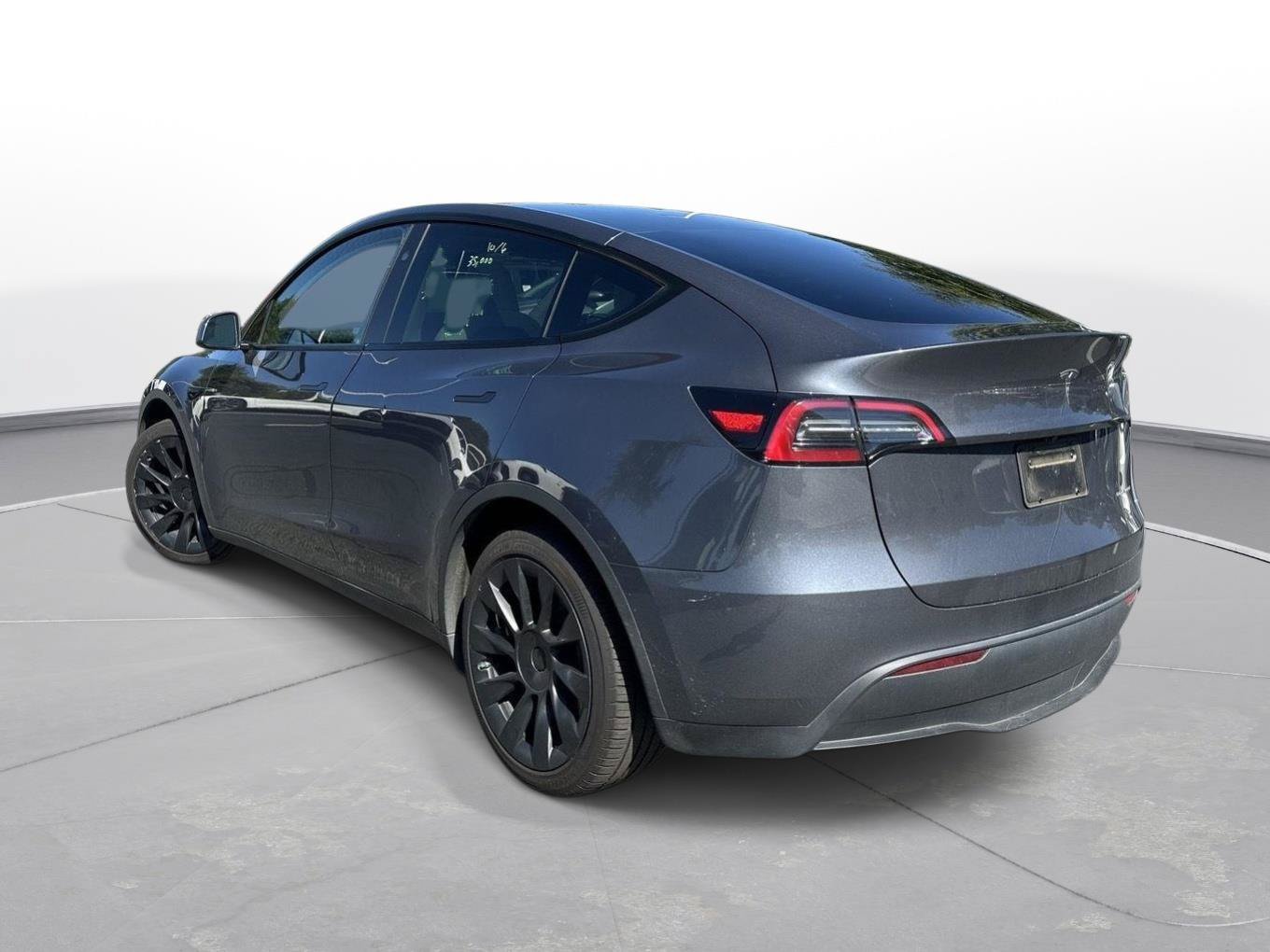 Used 2023 Tesla Model Y Long Range AWD/4WD image 8