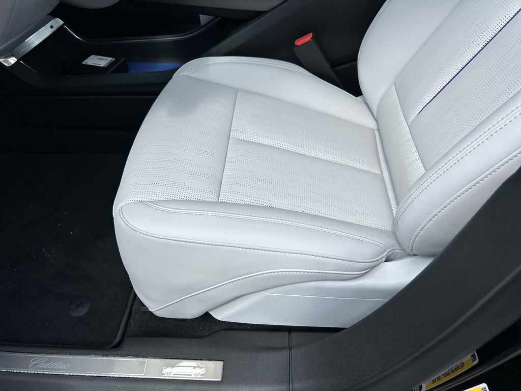 New 2026 Cadillac Lyriq Premium Sport image 21