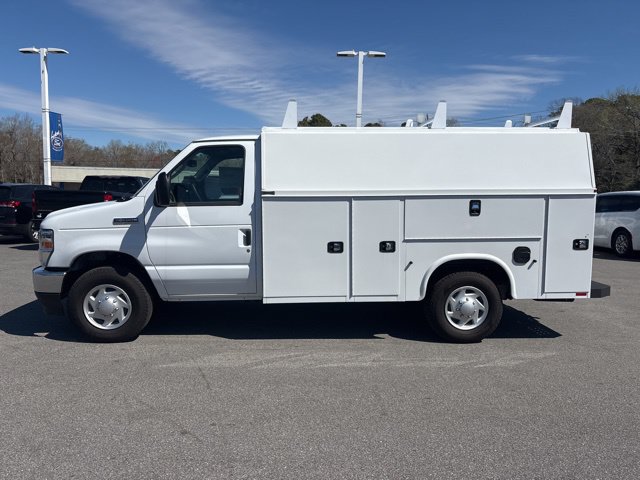 New 2025 Ford E-350 and Econoline 350 Super Duty w/ Power Equipment Group RWD image 2