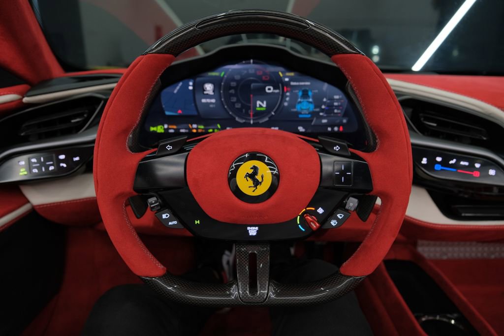 Used 2022 Ferrari SF90 Spider image 68