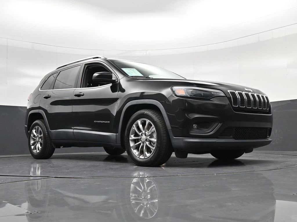 Used 2019 Jeep Cherokee Latitude Plus FWD image 33