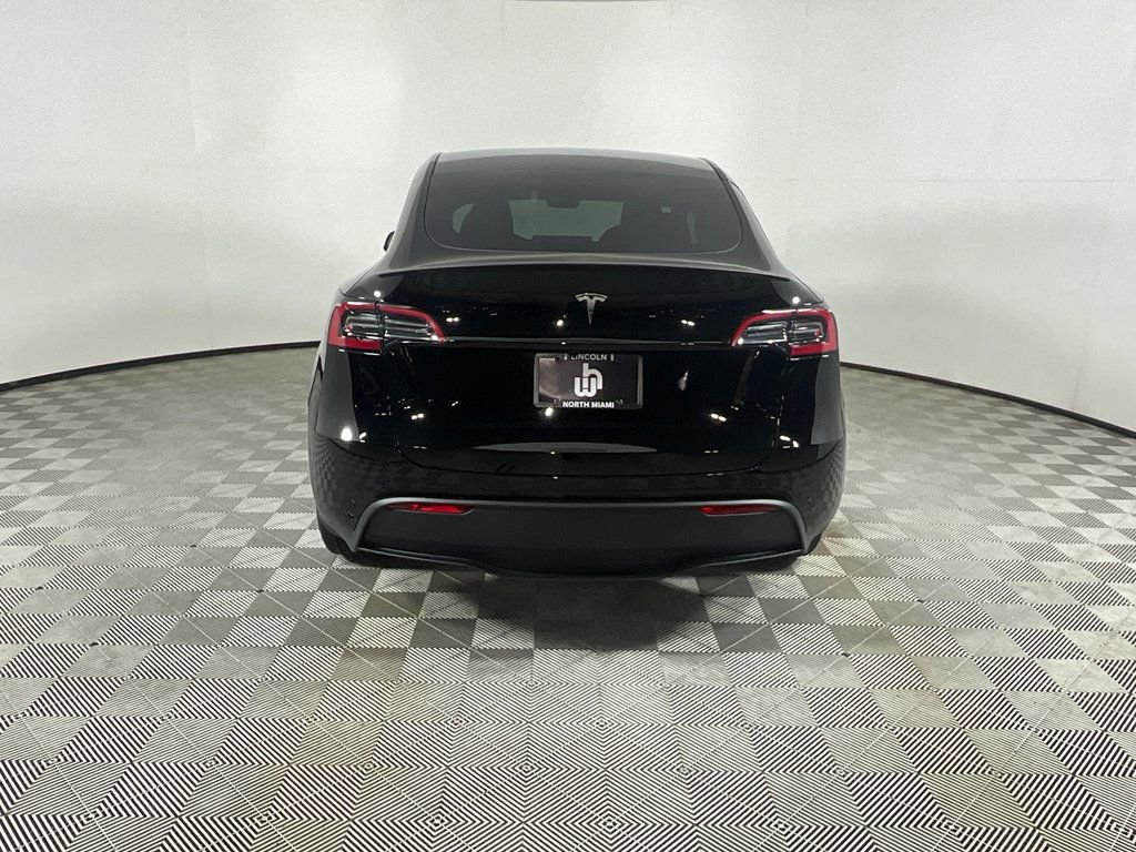 Used 2024 Tesla Model Y Long Range image 8