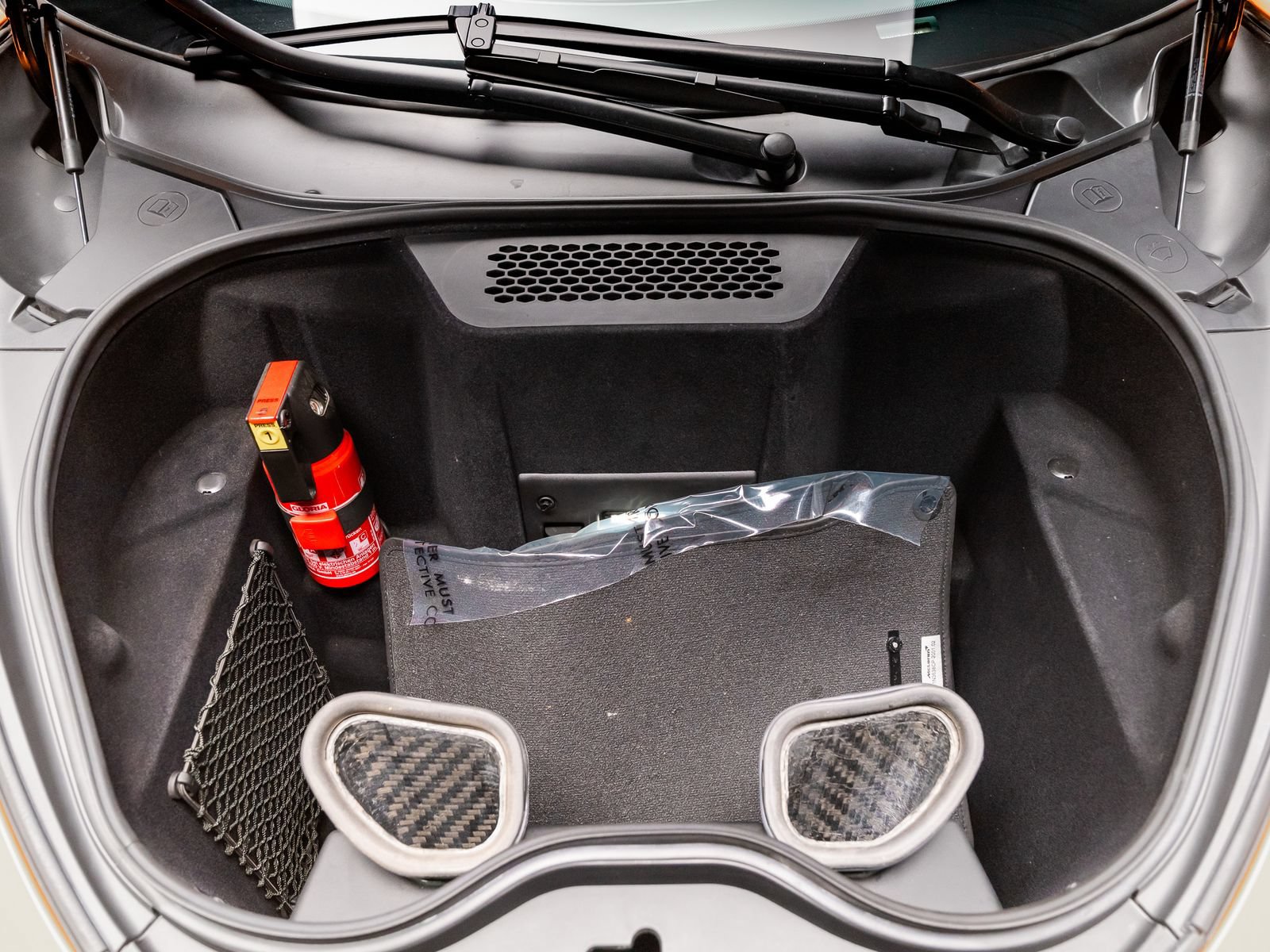 Used 2020 McLaren 620R RWD image 44