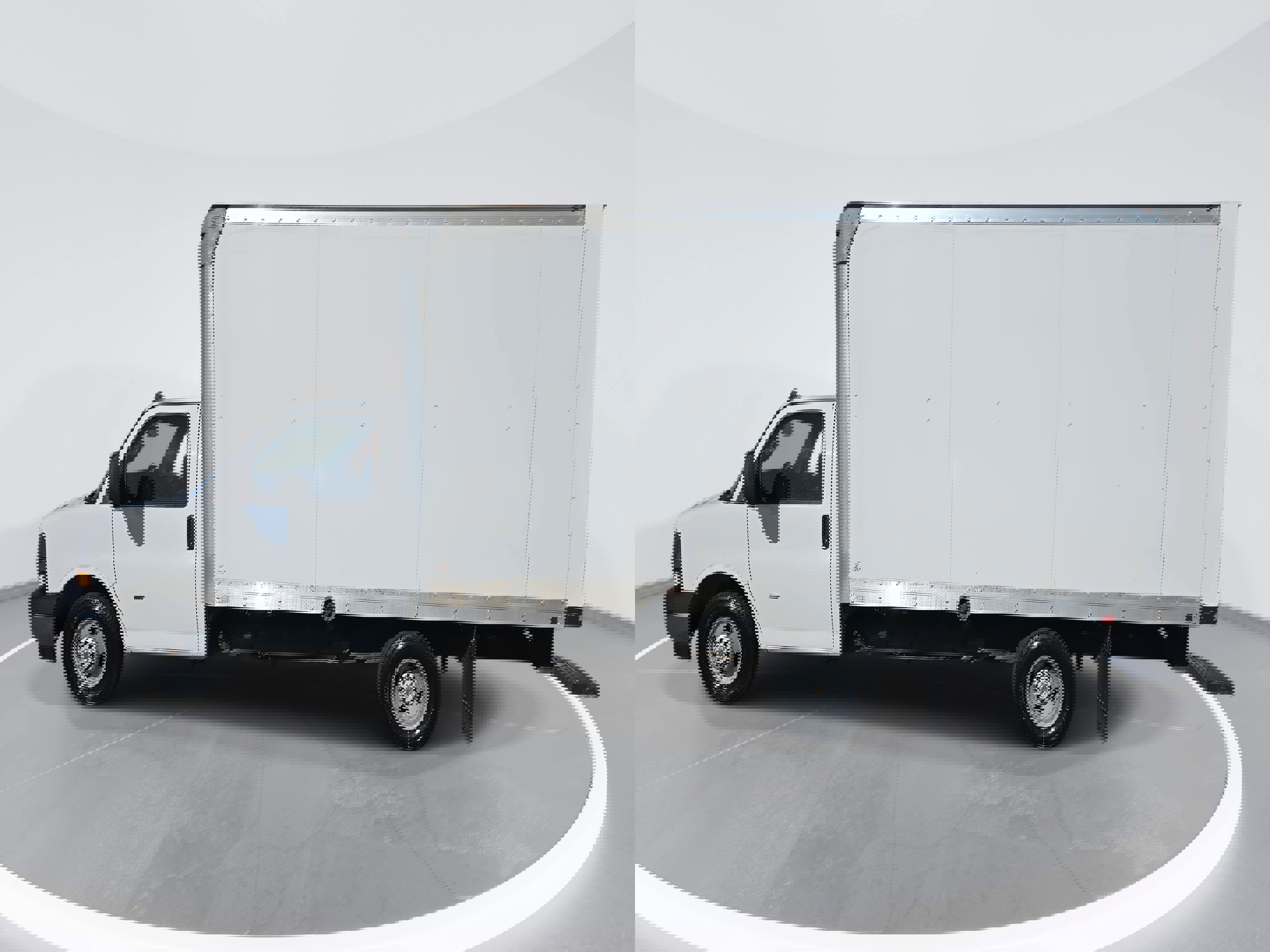 Used 2018 Chevrolet Express 3500 w/ Power Convenience Package image 8