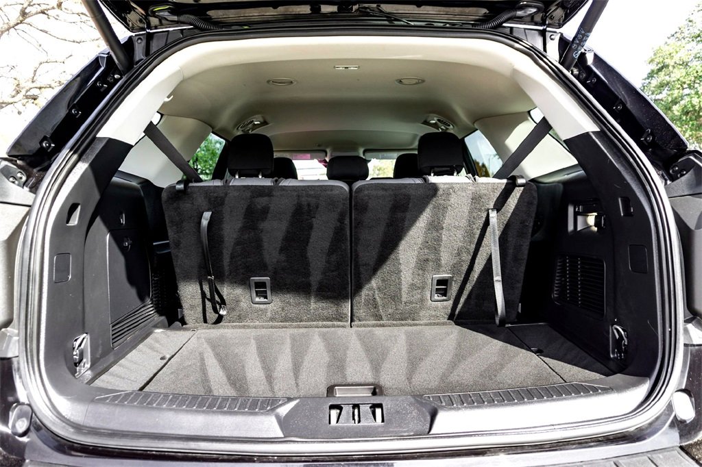 Used 2025 Ford Explorer Active image 30