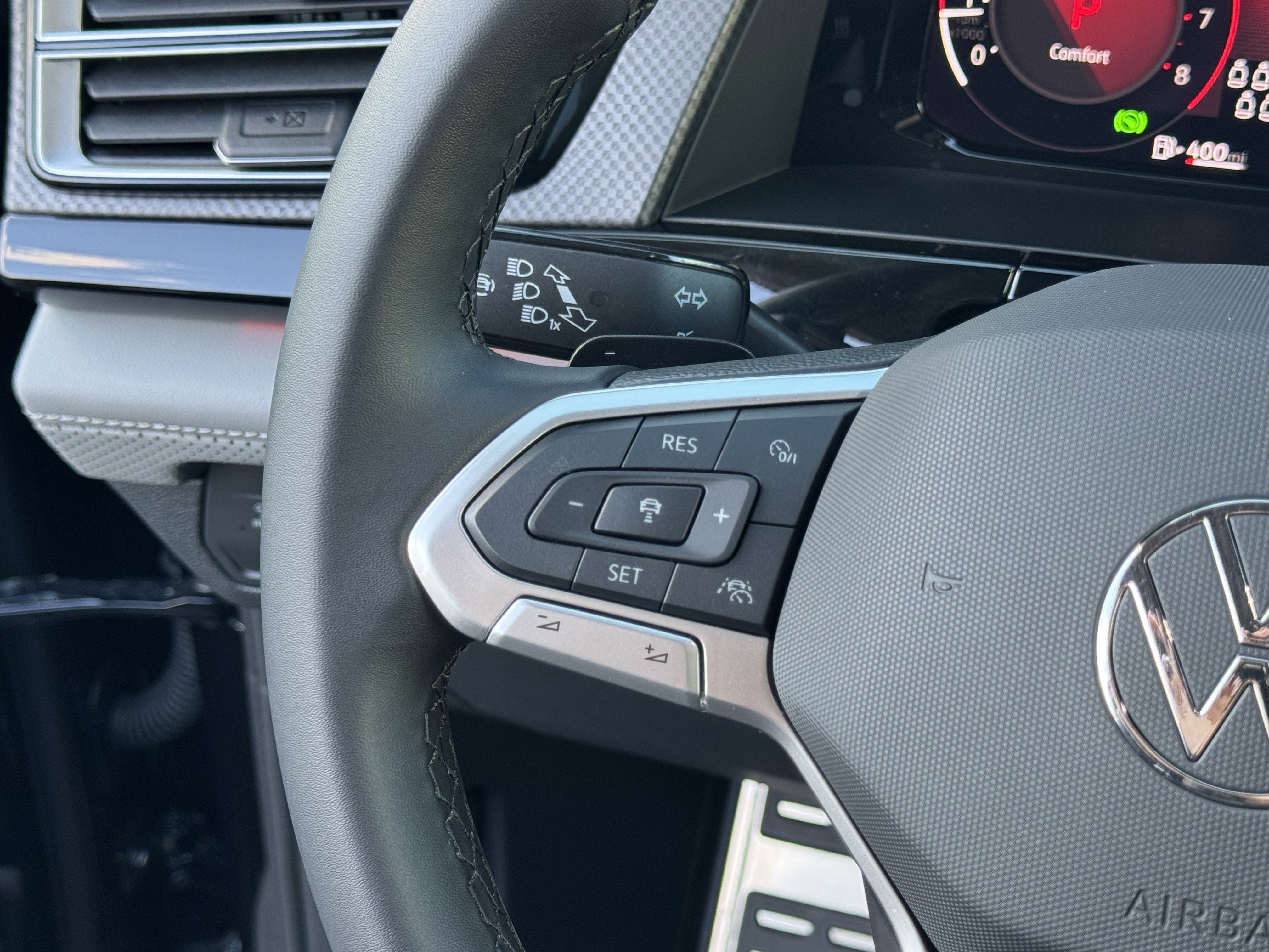 Certified 2025 Volkswagen Atlas Peak Edition SE AWD/4WD image 20