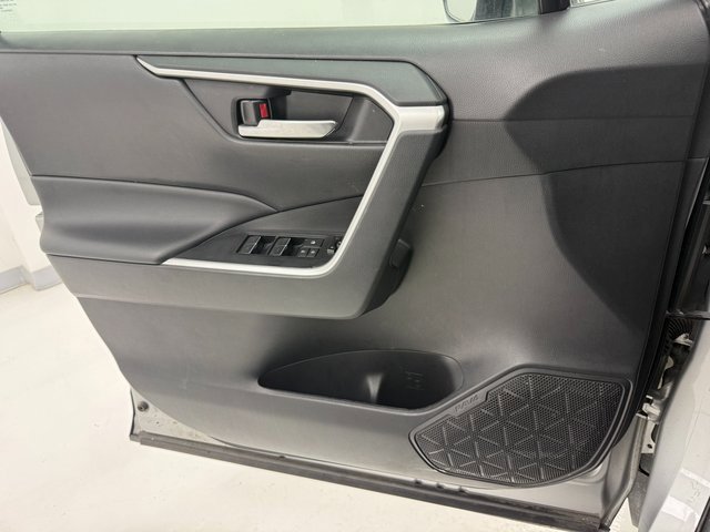 Used 2024 Toyota RAV4 XLE image 16