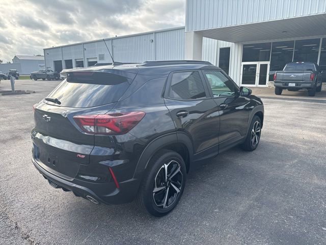 Used 2023 Chevrolet TrailBlazer RS w/ Sun and Liftgate Package image 4