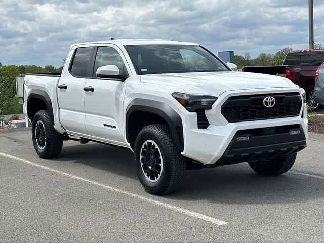 Used 2024 Toyota Tacoma TRD Off-Road w/ TRD Off Road Upgrade Package AWD/4WD image 27