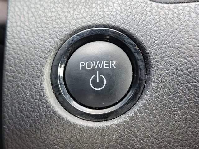 Used 2025 Toyota Camry SE FWD image 29