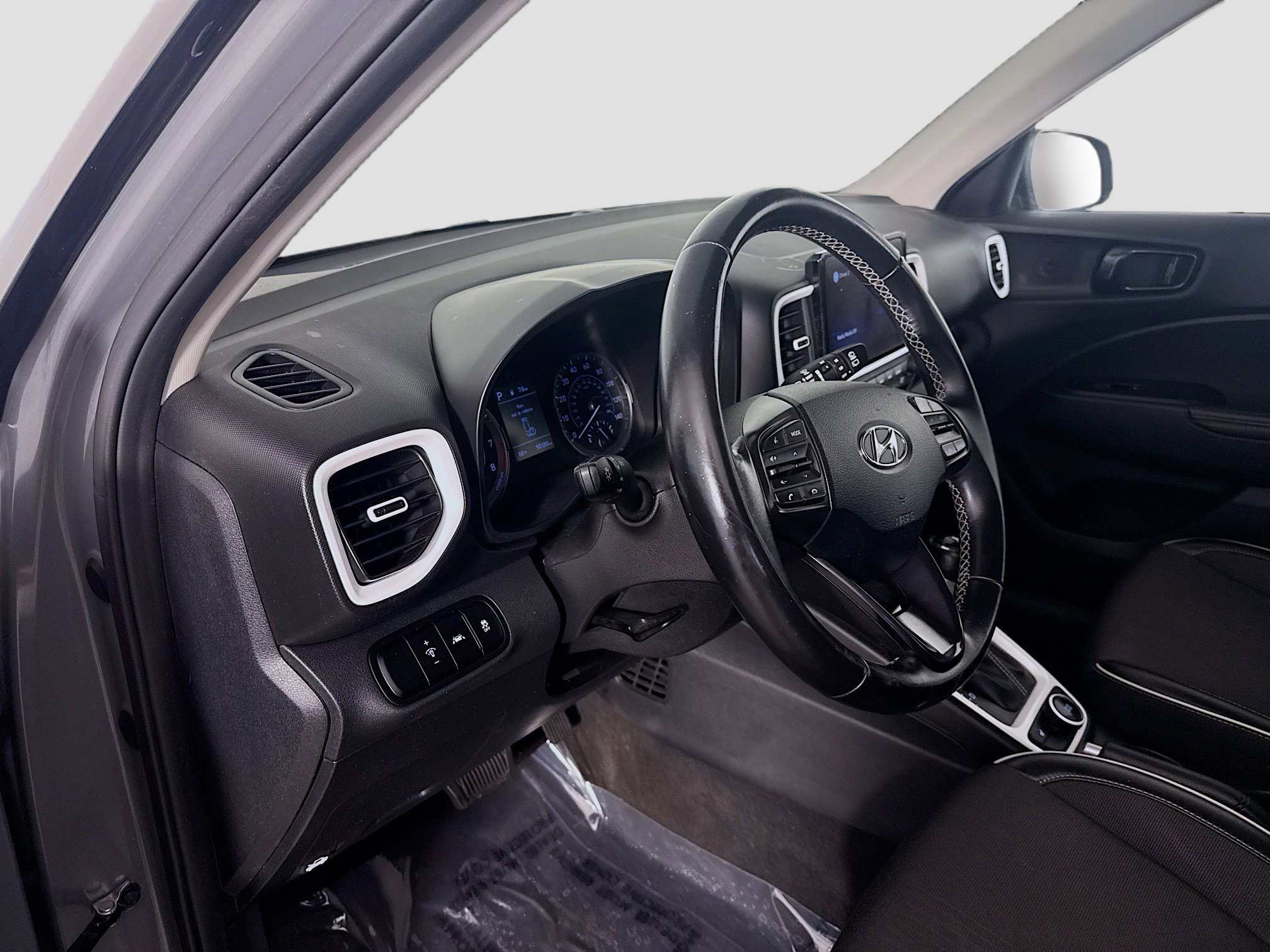 Used 2022 Hyundai Venue Limited w/ Cargo Package FWD image 23