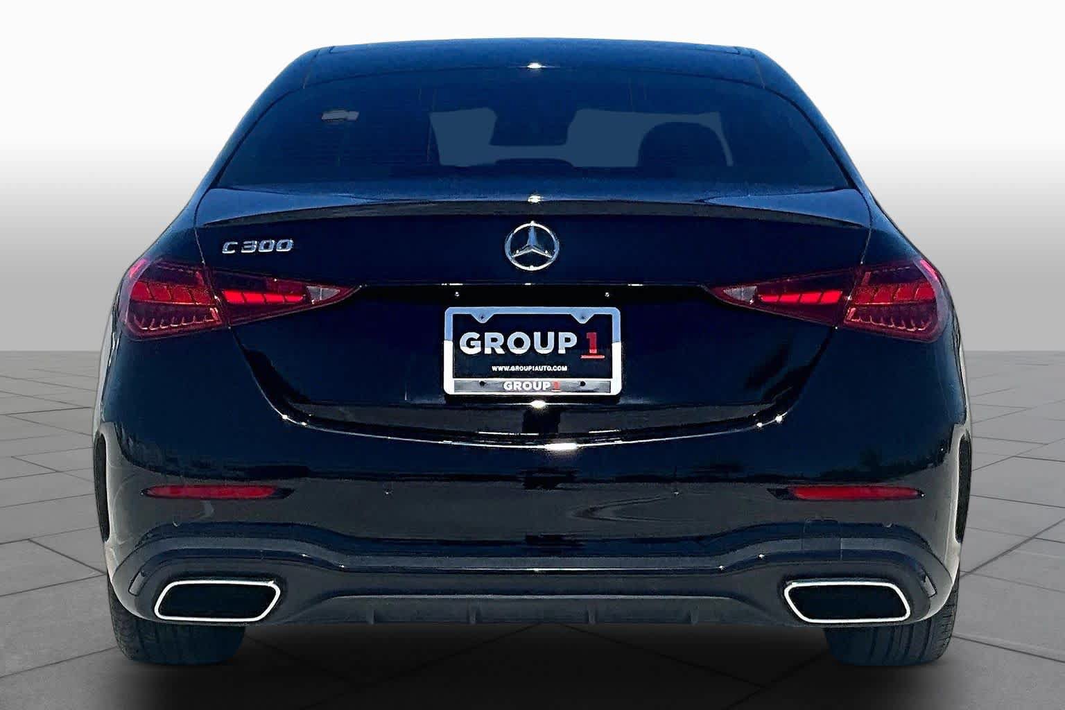 Used 2023 Mercedes-Benz C 300 Sedan image 4