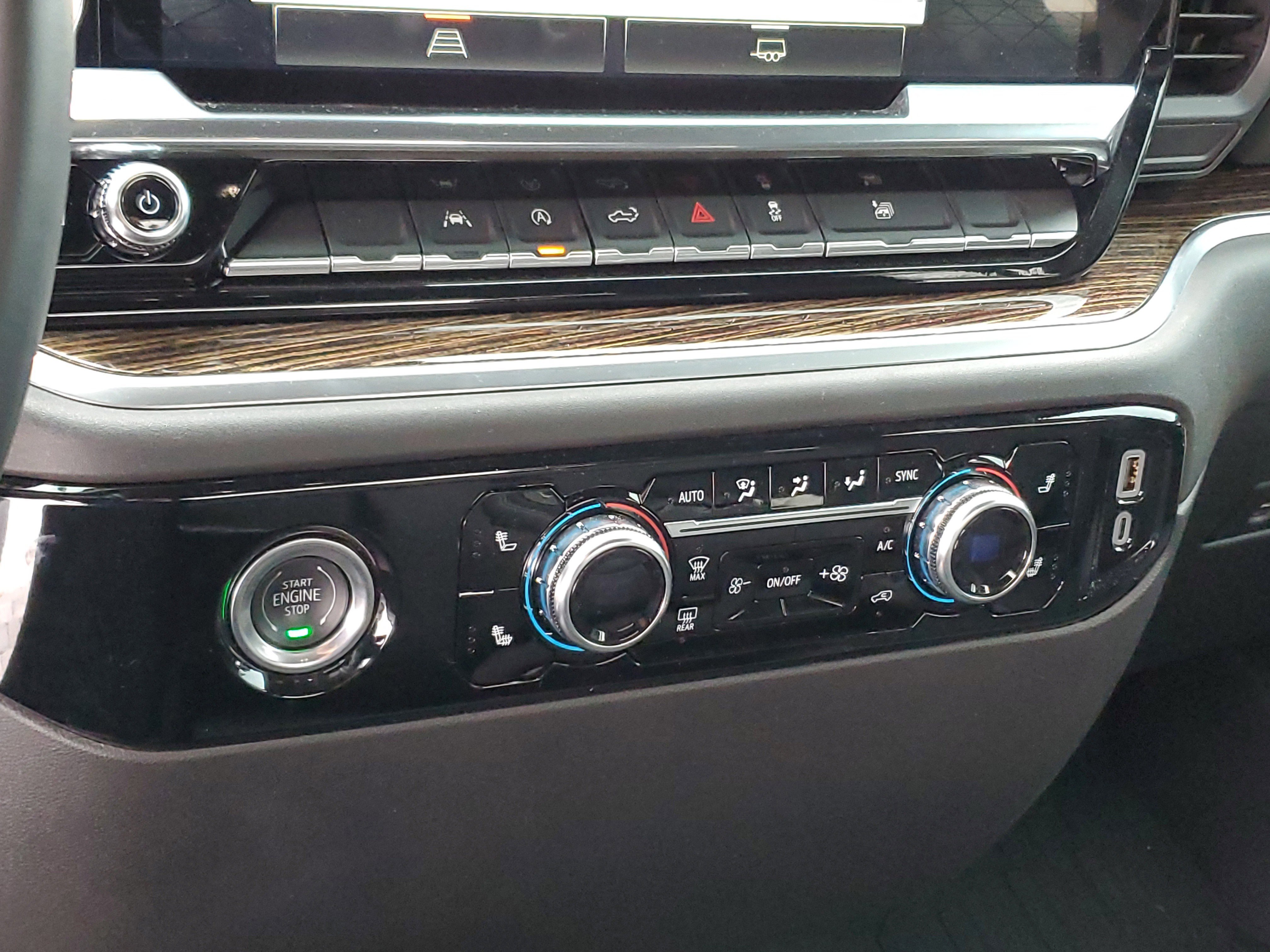 Used 2024 GMC Sierra 1500 Elevation w/ LPO, Elevation Black Package image 28