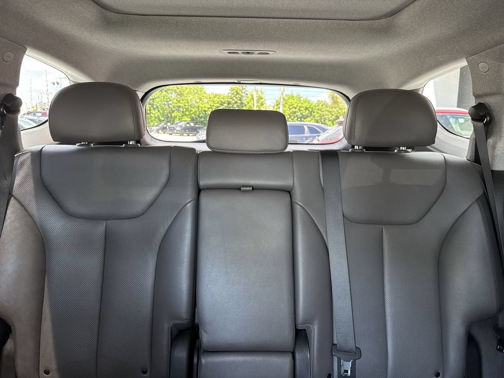 Used 2020 Hyundai Santa Fe Limited w/ Cargo Package AWD/4WD image 18