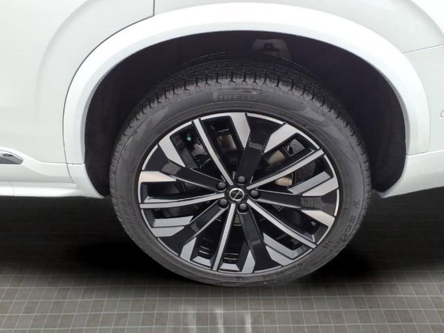New 2026 Volvo XC90 T8 Ultra w/ Protection Package Premier image 9