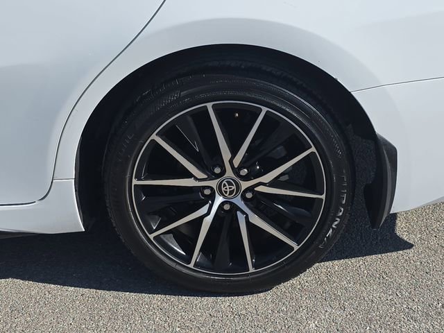 Used 2024 Toyota Camry SE image 33