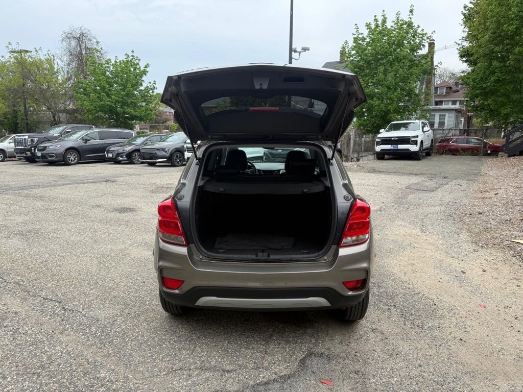 Used 2022 Chevrolet Trax LT AWD/4WD image 5