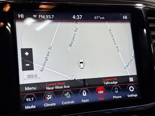 Used 2019 Jeep Grand Cherokee Altitude image 15