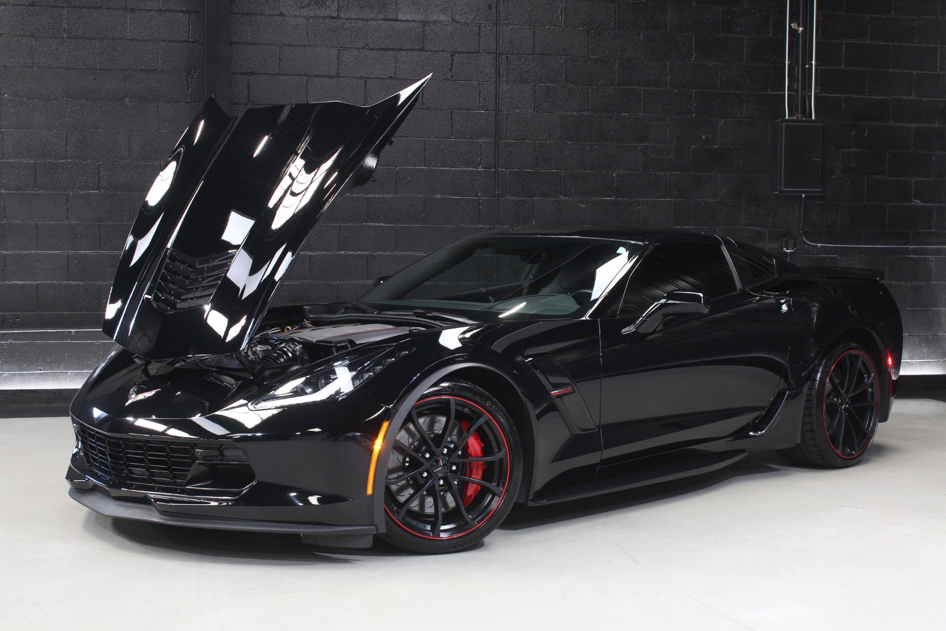 Used 2019 Chevrolet Corvette Grand Sport RWD image 30