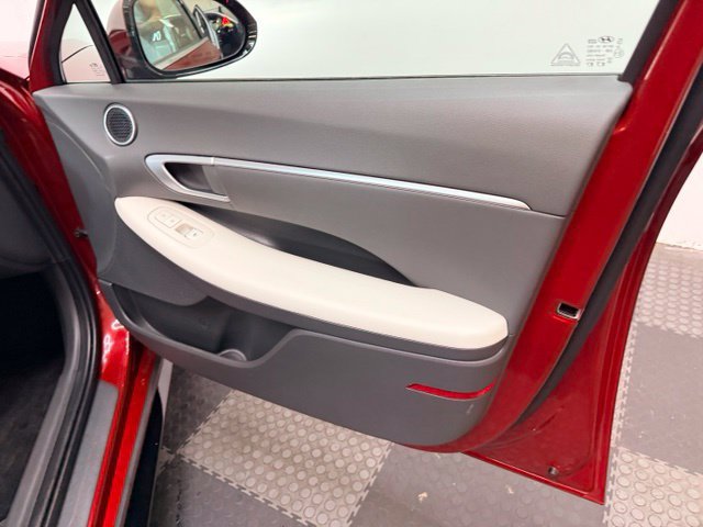 Used 2025 Hyundai Sonata SEL FWD image 39