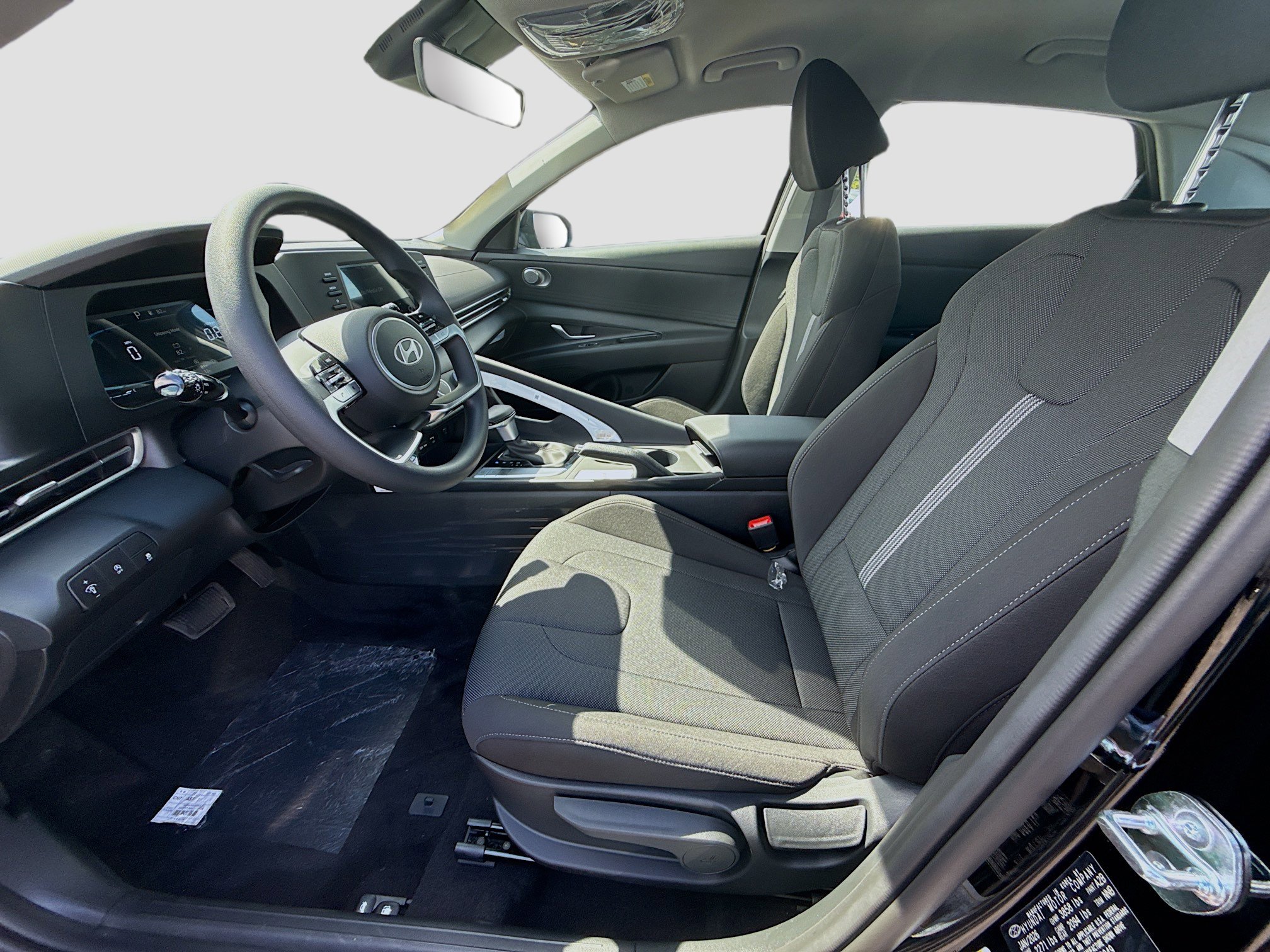New 2026 Hyundai Elantra SE FWD image 14