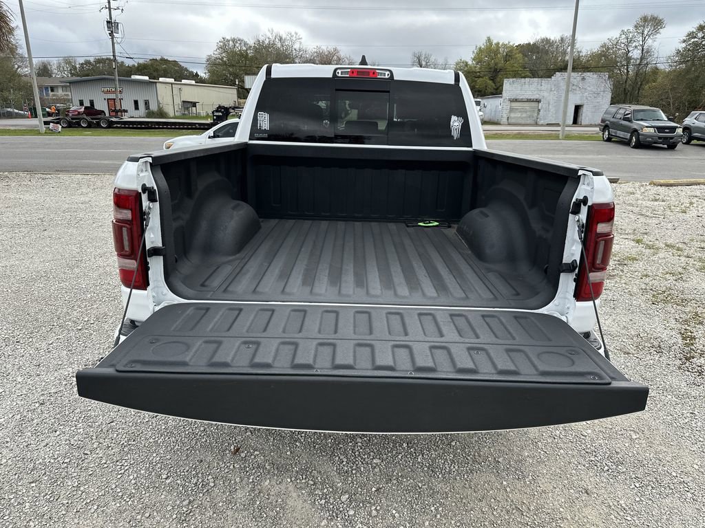 Used 2021 RAM 1500 Limited w/ Body Color Bumper Group image 29