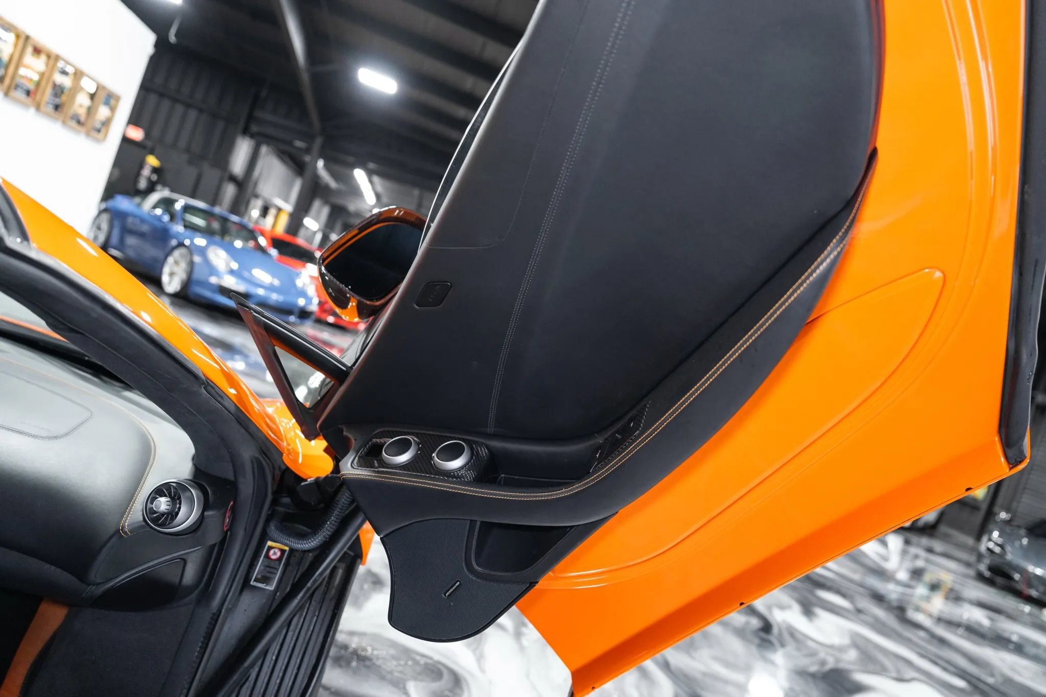 Used 2016 McLaren 650S Spider image 29