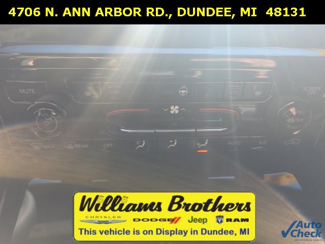 Certified 2024 Jeep Grand Cherokee Altitude image 17