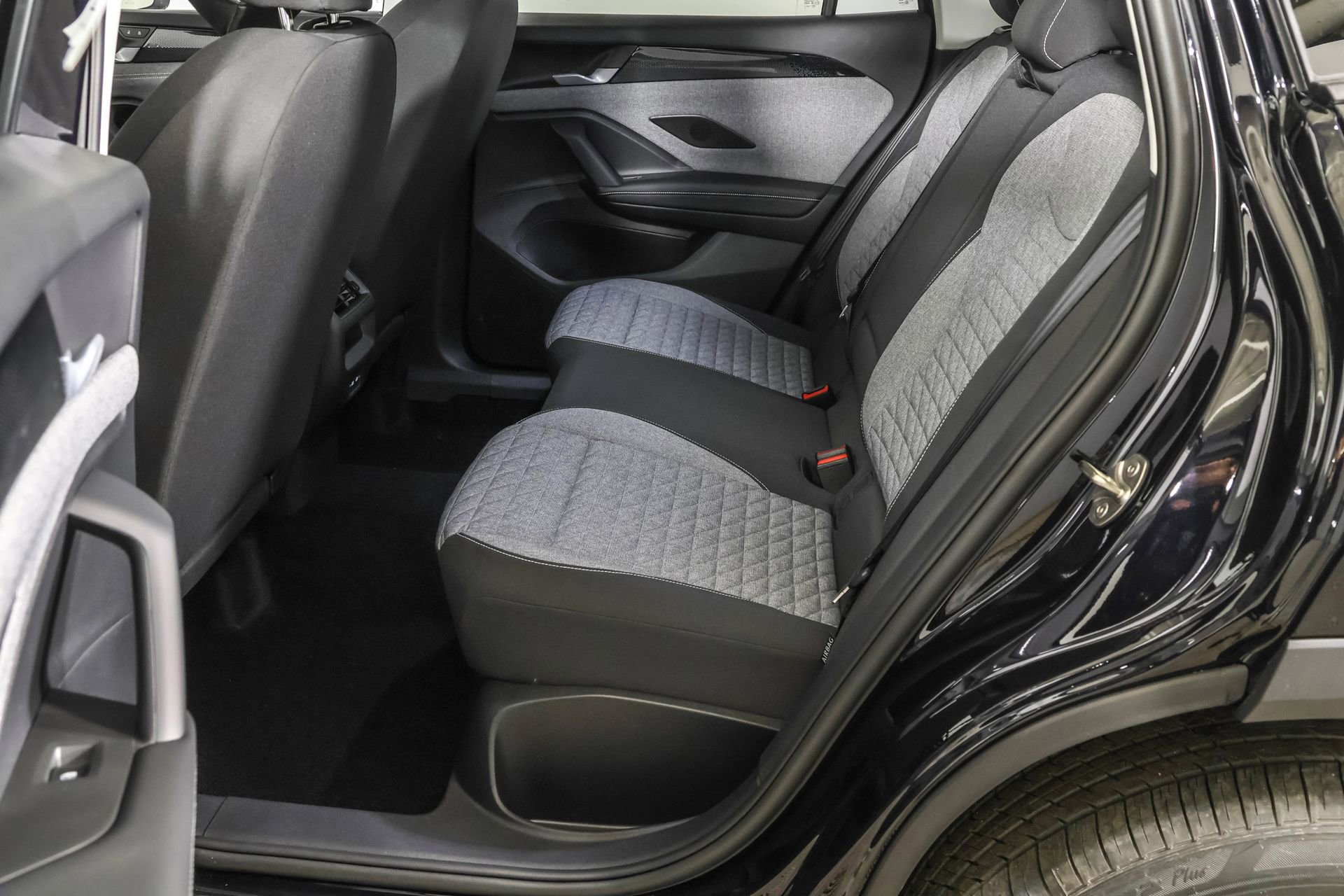 New 2026 Volkswagen Tiguan S AWD/4WD image 33
