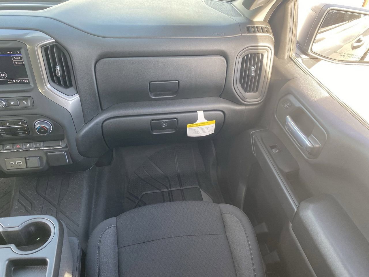 Used 2025 Chevrolet Silverado 1500 Custom image 15