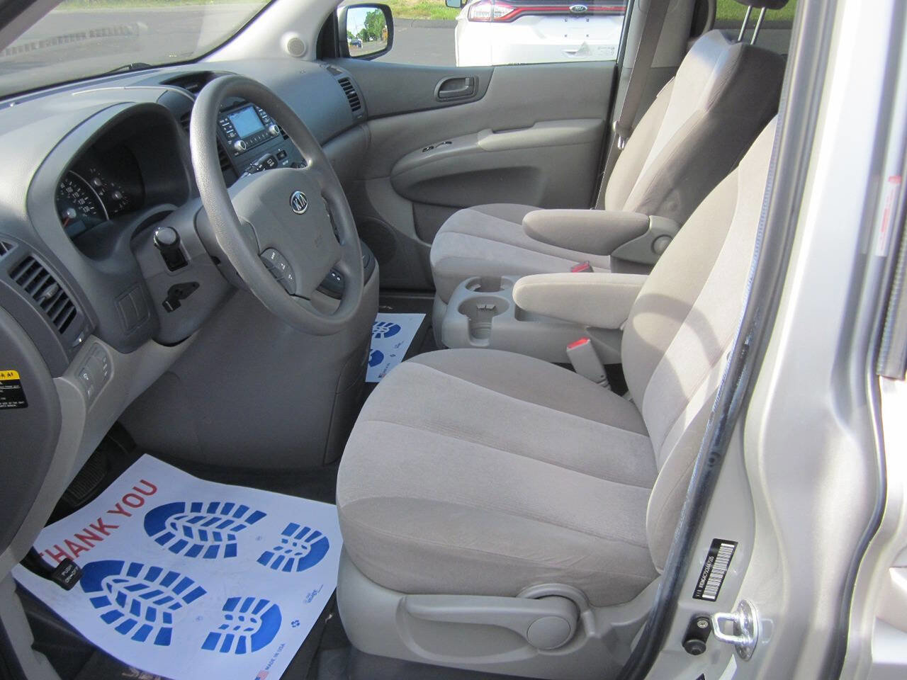 Used 2012 Kia Sedona LX w/ PWR Pkg FWD image 10