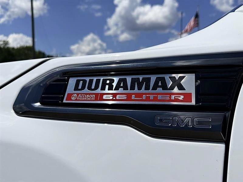Used 2023 GMC Sierra 2500 AT4 w/ AT4 Premium Plus Package AWD/4WD image 13
