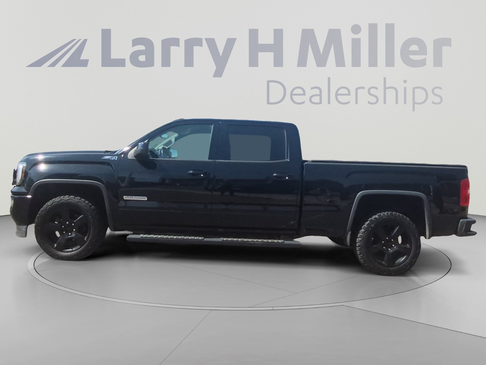 Used 2017 GMC Sierra 1500 SLE w/ Elevation Edition AWD/4WD image 2
