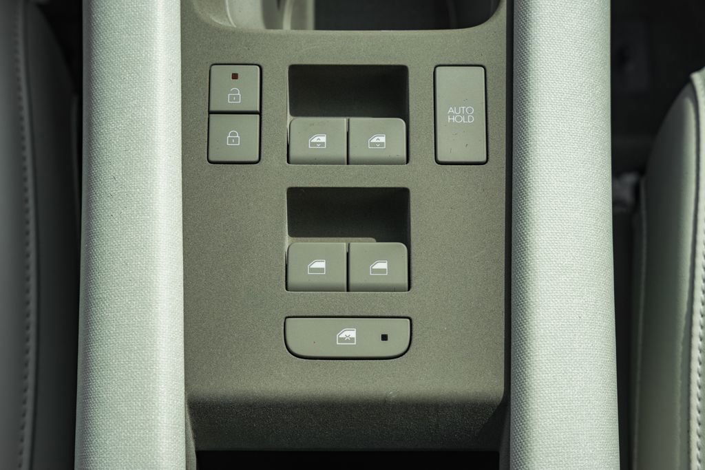 New 2024 Hyundai Ioniq 6 Limited image 25