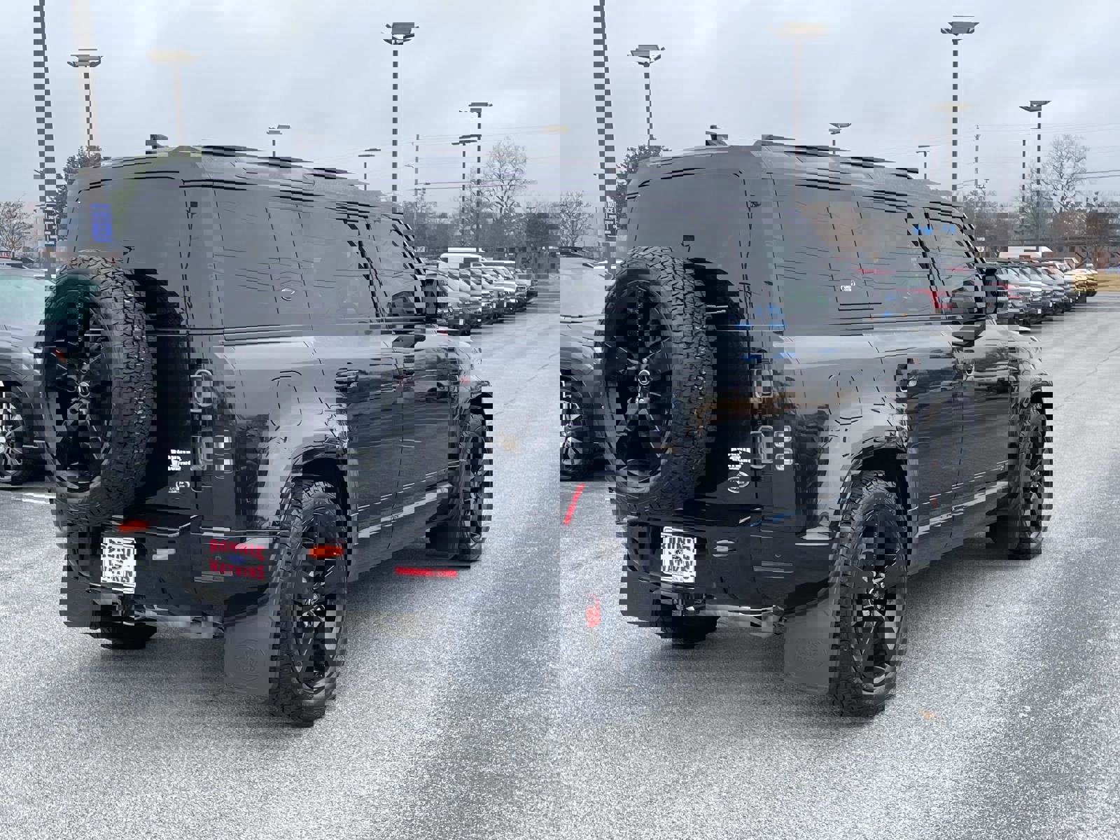 Used 2022 Land Rover Defender 110 X image 4