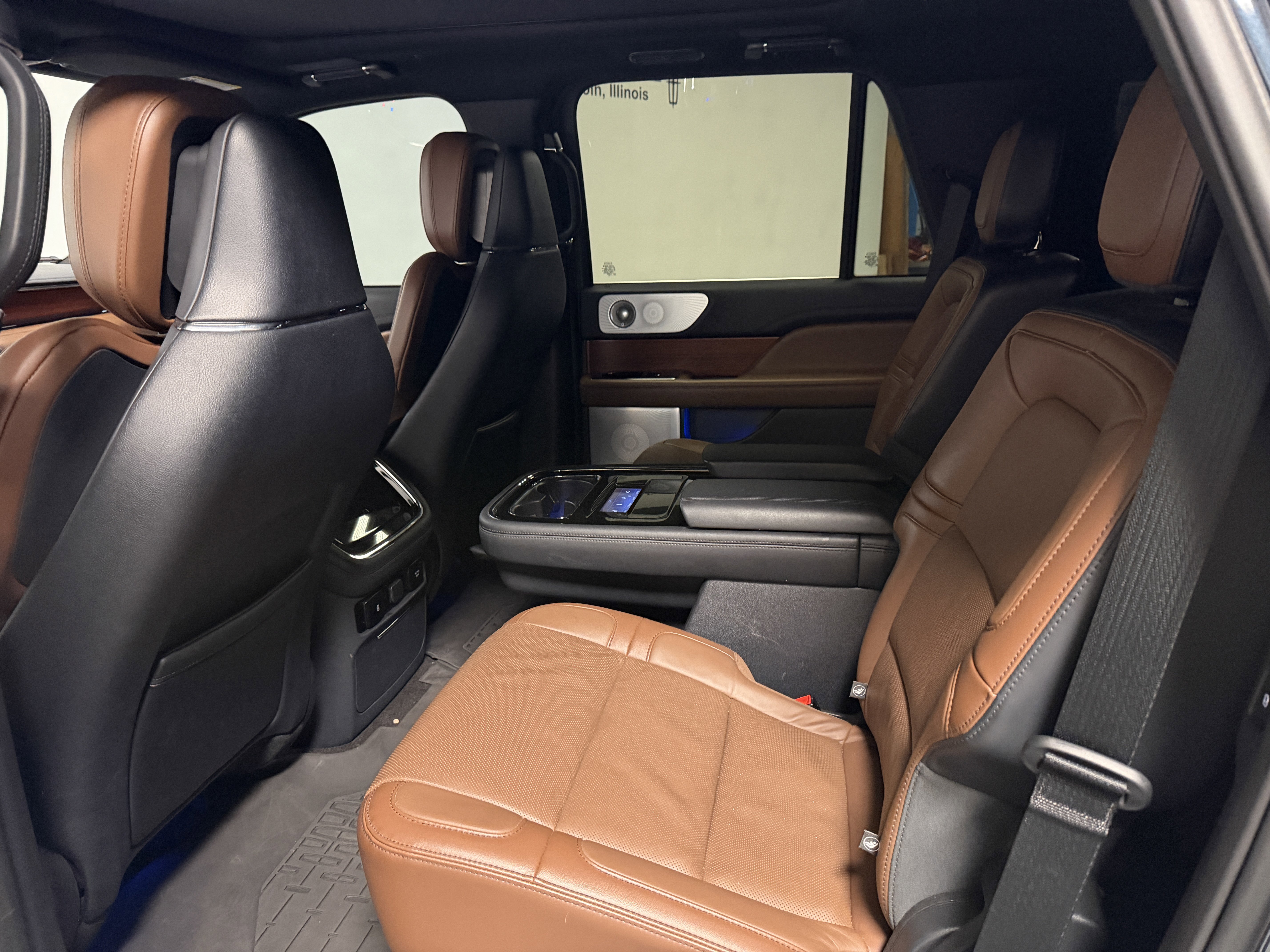 Used 2024 Lincoln Navigator Reserve AWD/4WD image 28