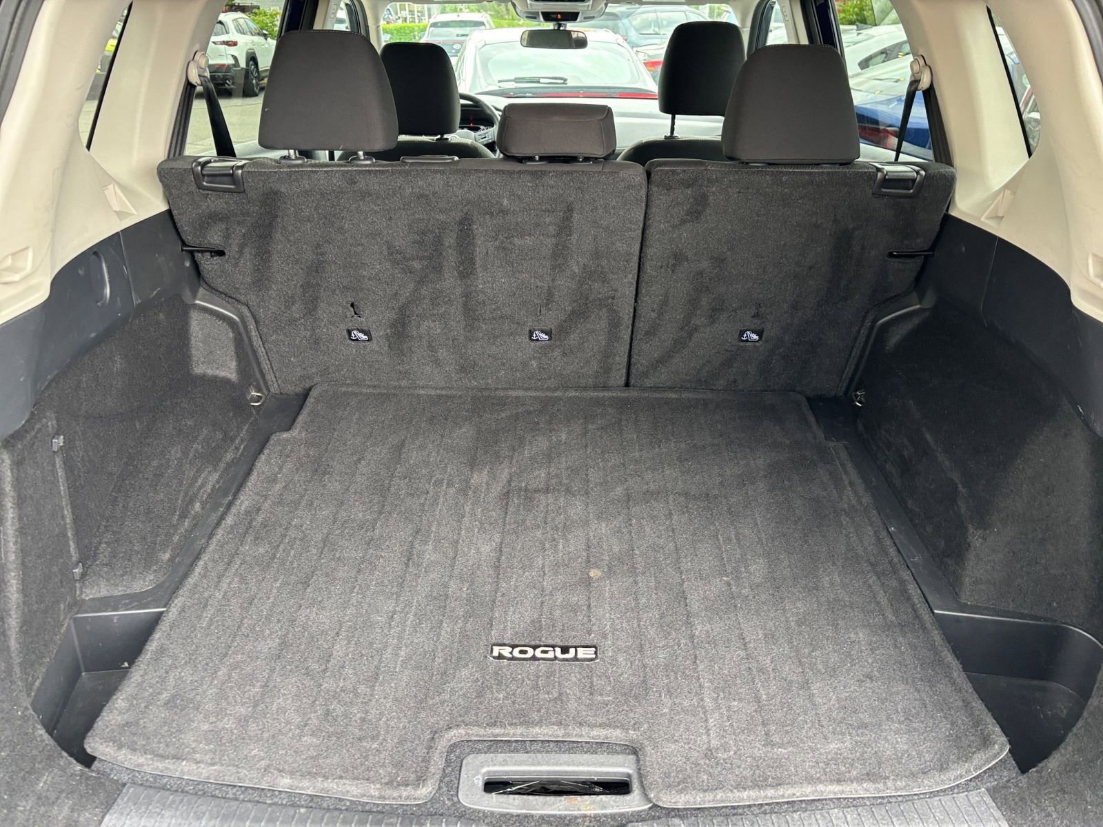 Used 2025 Nissan Rogue SV FWD image 33