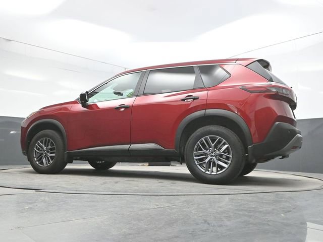 Used 2023 Nissan Rogue S AWD/4WD image 32