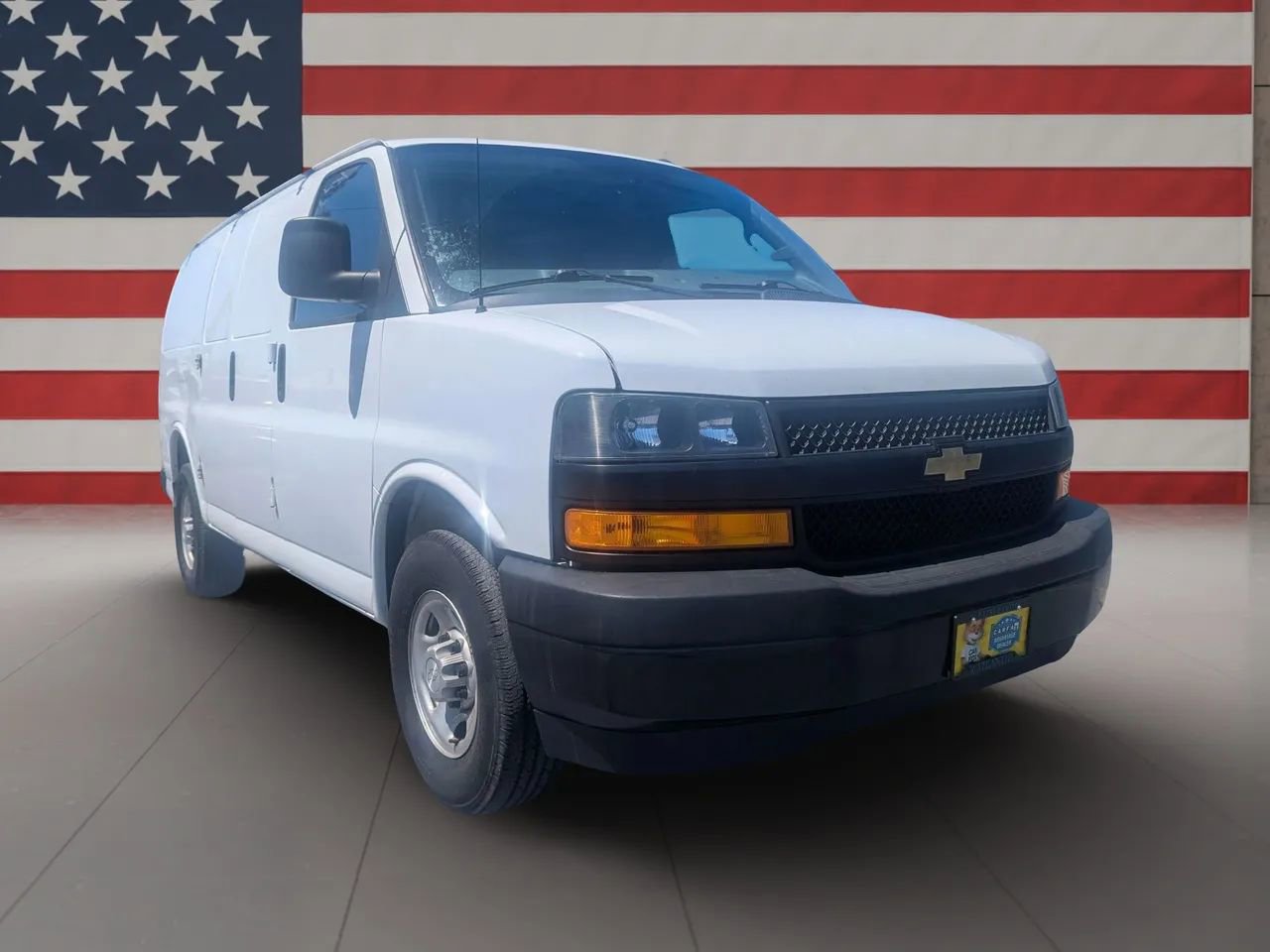 Used 2021 Chevrolet Express 2500 w/ Driver Convenience Package RWD image 4
