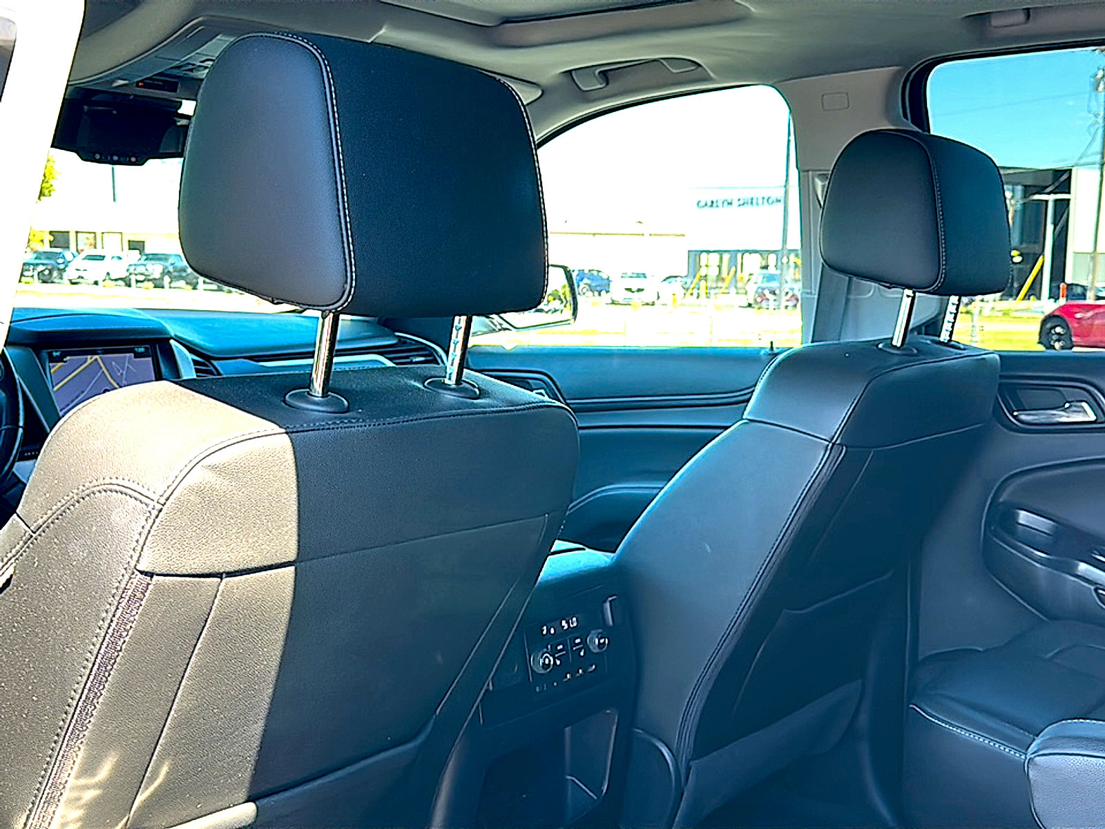Used 2018 GMC Yukon XL SLT w/ Premium Edition RWD image 18