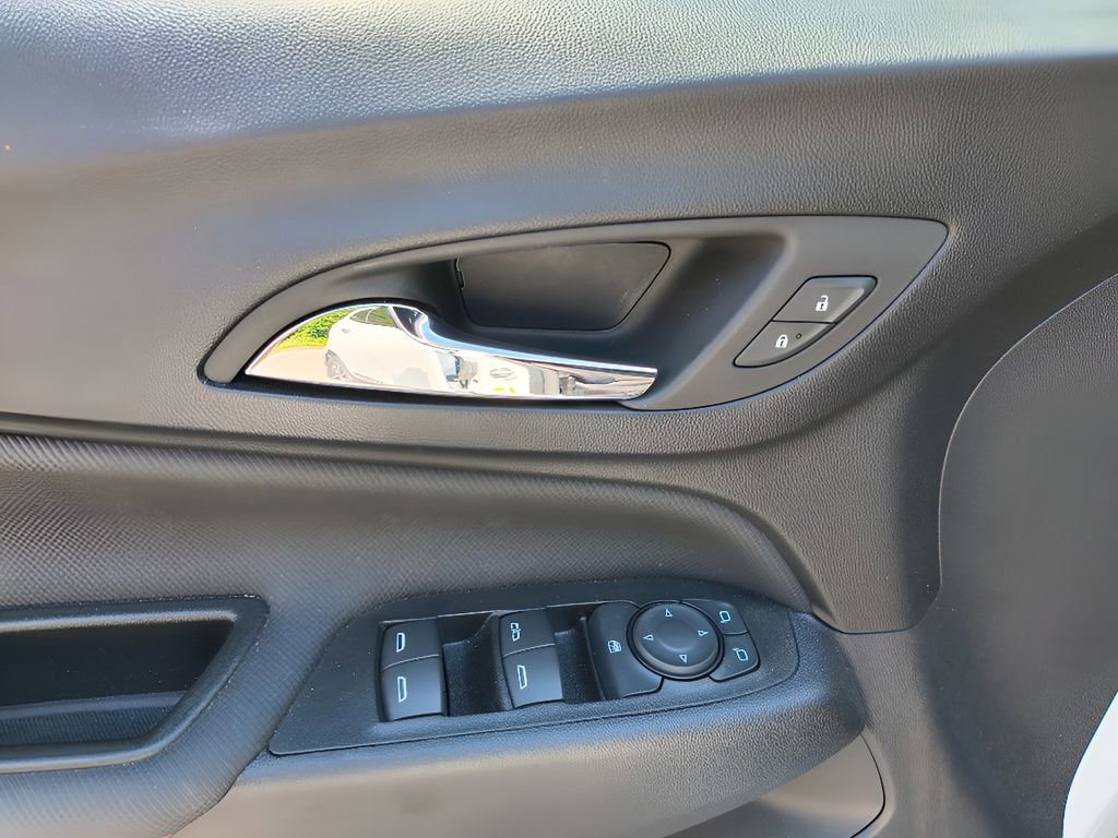 Used 2023 Chevrolet Equinox RS image 14