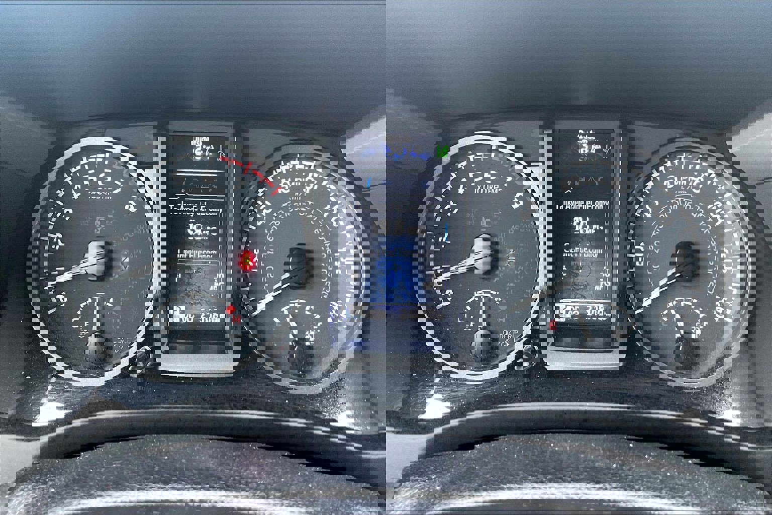 Used 2023 Toyota Tacoma TRD Off-Road image 18