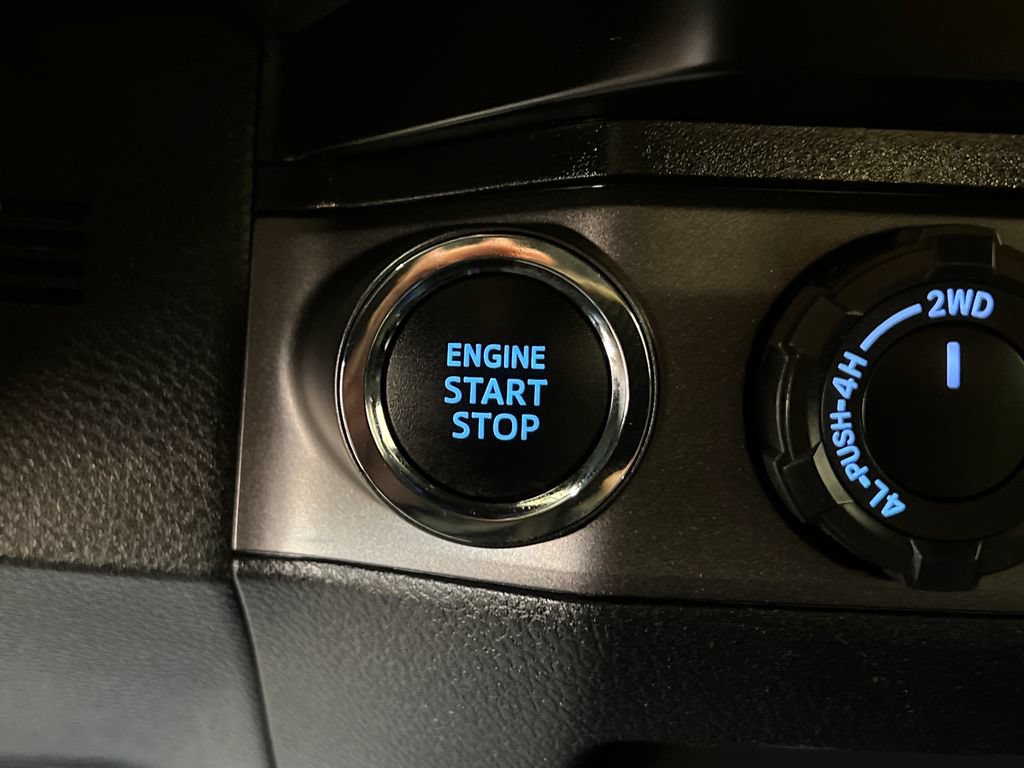 Used 2021 Toyota Tacoma TRD Sport w/ Technology Package AWD/4WD image 23