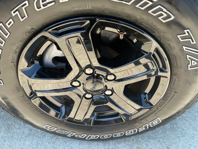 Certified 2019 Jeep Wrangler Unlimited Sport S AWD/4WD image 8
