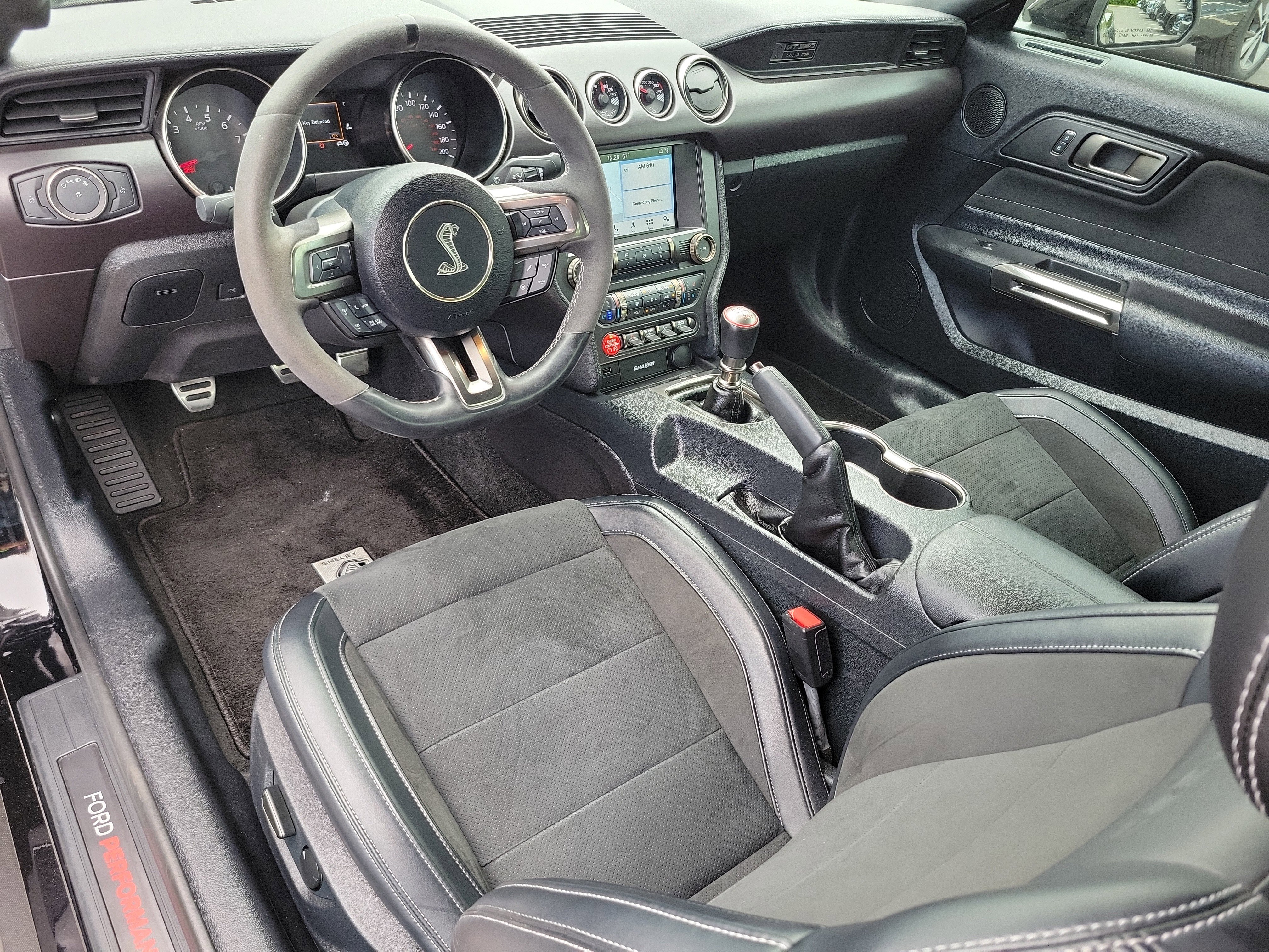 Used 2017 Ford Mustang Shelby GT350 RWD image 9