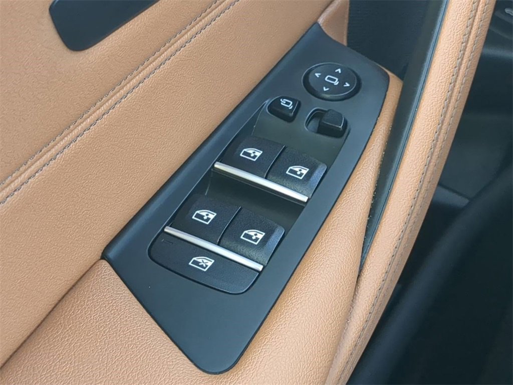 Certified 2023 BMW 530e w/ Convenience Package image 26